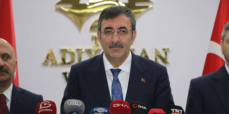 Asrın felaketine, asrın dayanışmasıyla cevap veriyoruz