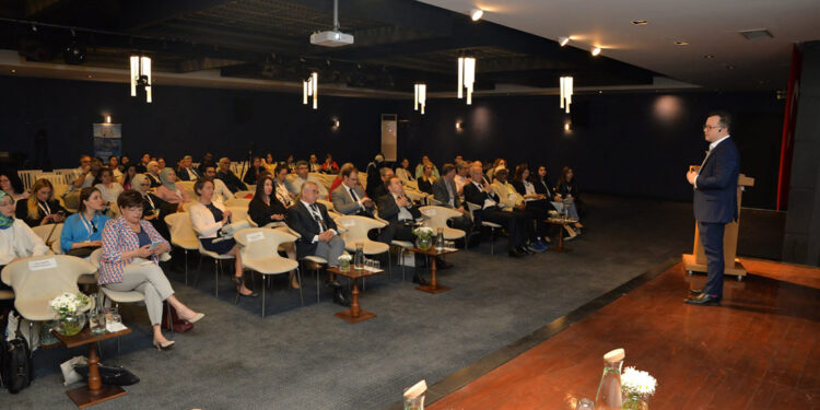 Avrasya Eğitim Araştırmaları Kongresi başladı