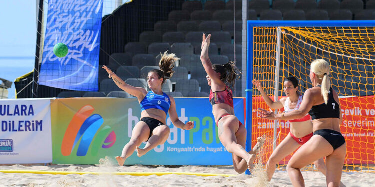 Avrupa Plaj Hentbolu Finalleri Antalya'da başladı