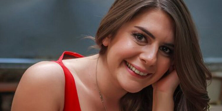 Ayça Erturan'ın rol aldığı 'Maviye Sürgün' başlıyor