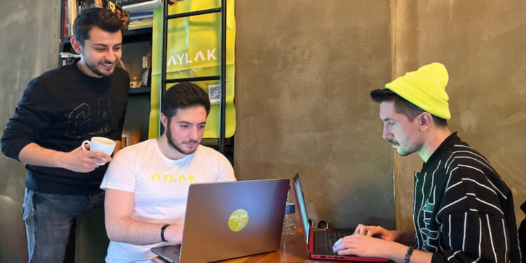 Aylak adlı mobil uygulama günlük ihtiyaçları karşılayacak