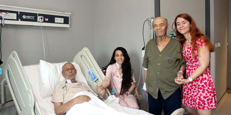 Babalar Günü öncesi babalarının kahramanı oldular