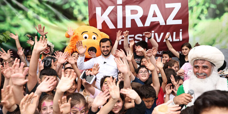 Bağcılar’da Kiraz Festivali coşkusu