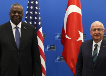 Bakan Güler ABD Savunma Bakanı ile görüştü