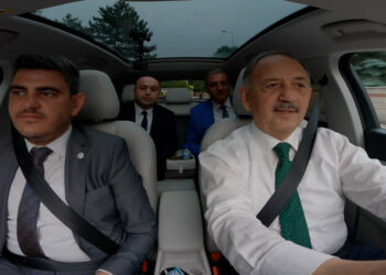 Bakan Özhaseki Togg'u test etti