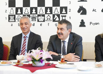 Bakan Tekin: Tarihe not düşülecek işler yapacağız