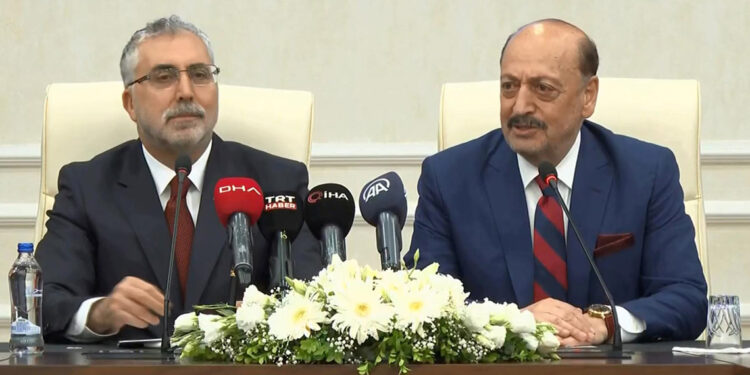 Bakan Vedat Işıkhan, Bilgin'den görevi devraldı