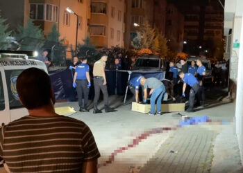 Başka bir kadınla dini nikah kıyan damadının boğazını kesti