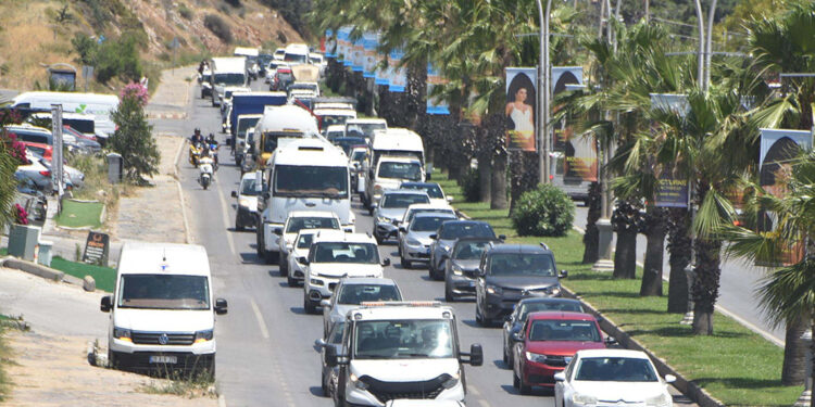Bayramda Bodrum'a 50 binden fazla araç geldi