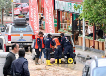 Bilecik'te sağanak nedeniyle evleri su bastı