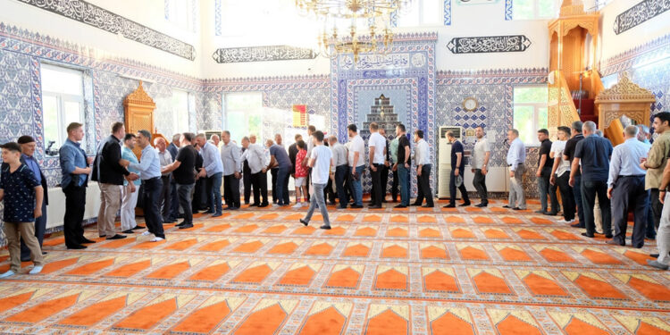 Bingöl’de 500 yıllık 'Divan' geleneği devam etti