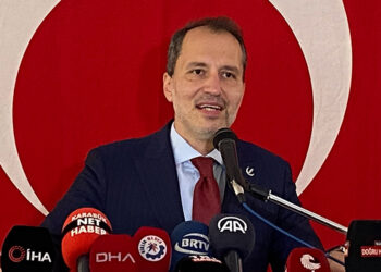 Borç aldığın müddetçe faizden kurtulmak mümkün olmaz