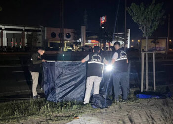 Bursa'da yol kenarında erkek cesedi bulundu
