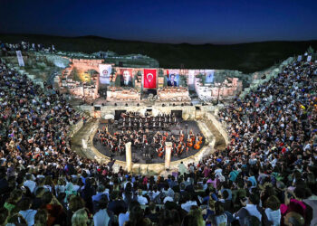 CSO, antik tiyatroda konser verdi