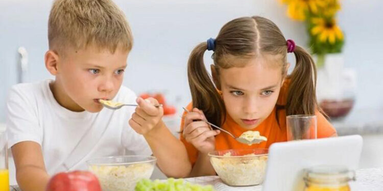 Çocuklarda obezite büyüme hormonunu baskılıyor