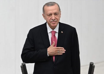 Cumhurbaşkanı Erdoğan TBMM'de yemin etti