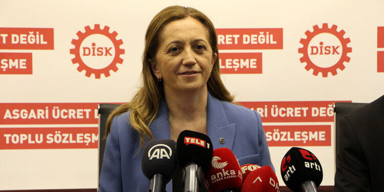 DİSK'ten asgari ücret açıklaması