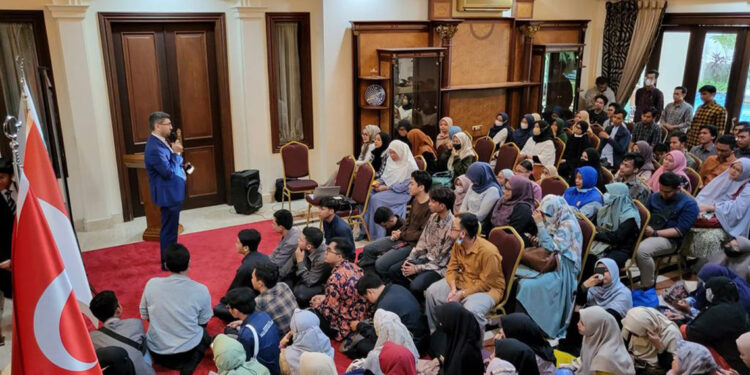 Endonezya'da yaz dönemi Türkçe dersleri başladı