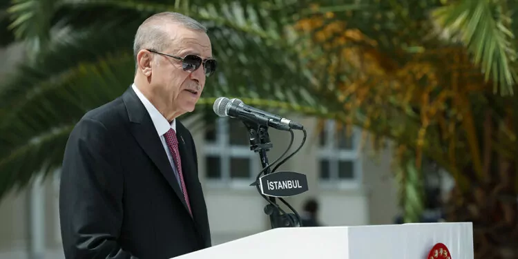Erdoğan, haydarpaşa anadolu lisesi'nde konuştu