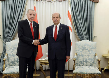 Erdoğan KKTC Cumhurbaşkanı ile görüştü