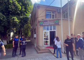 Ergene Belediyesi'nde 'rüşvet' operasyonu; 20 gözaltı
