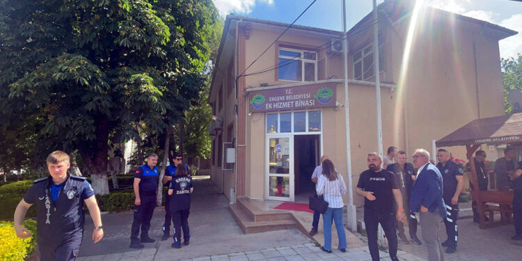 Ergene Belediyesi'nde 'rüşvet' operasyonu; 20 gözaltı