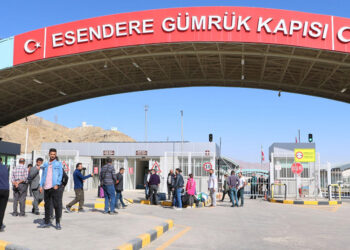 Esendere gümrük kapısı'na operasyon: 31gözaltı