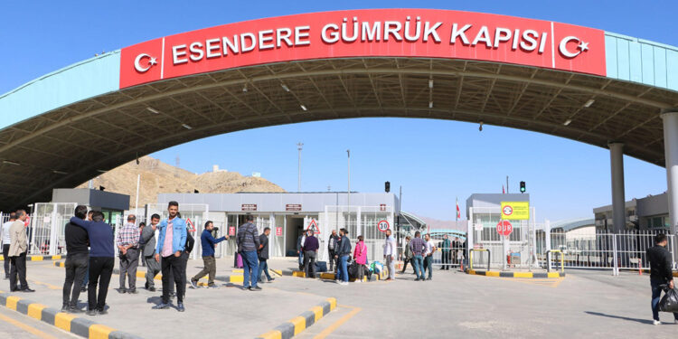 Esendere gümrük kapısı'na operasyon: 31gözaltı
