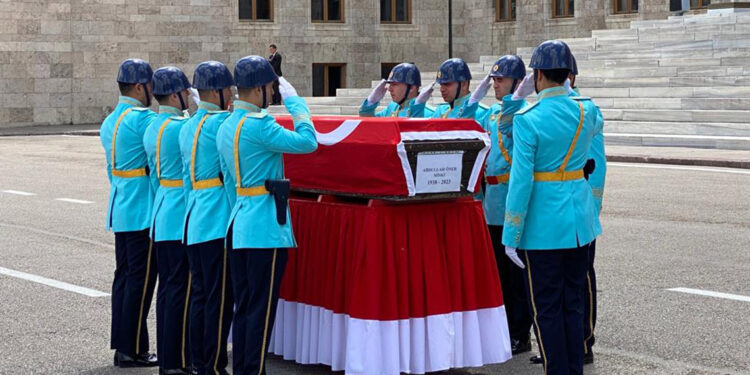 Eski milletvekili Miski için Öner Miski TBMM'de tören