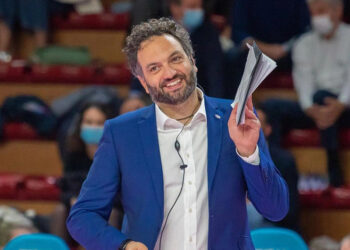 Fenerbahçe Opet'te Stefano Lavarini dönemi başladı