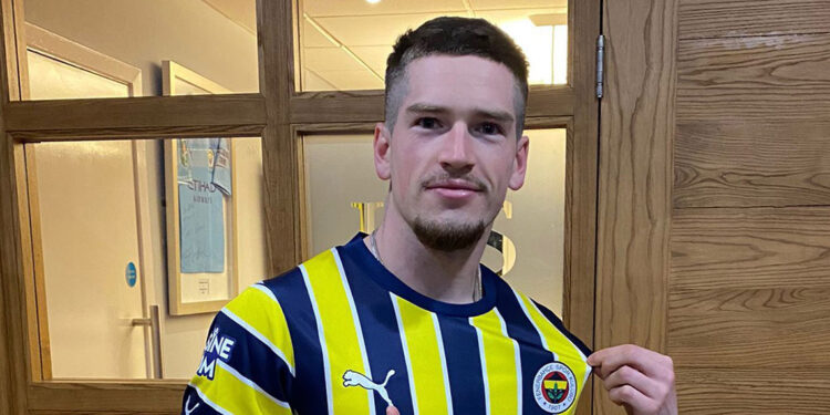Fenerbahçe, Ryan Kent ile 4 yıllık anlaştı