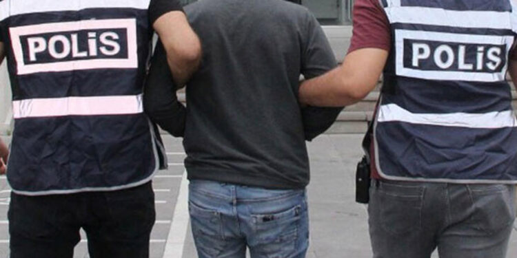 Gaziantep'te, FETÖ'nün büyük bölge imamı yakalandı