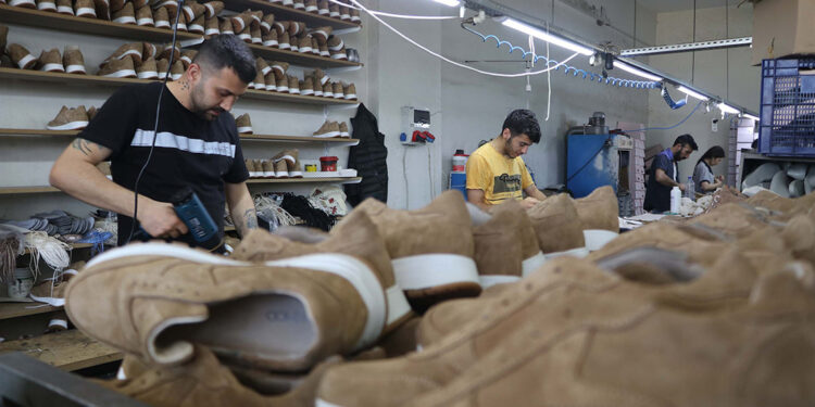 Gaziantep'te günde 2 milyon çift ayakkabı üretimi