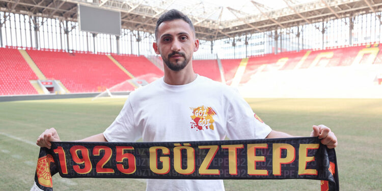 Göztepe'de ikinci imza Ali Dere'den