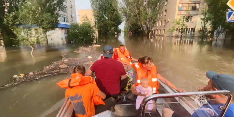 Herson'da arama kurtarma çalışmaları devam ediyor