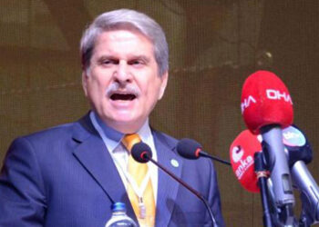 İYİ Partili Aytun Çıray, partisinden istifa etti