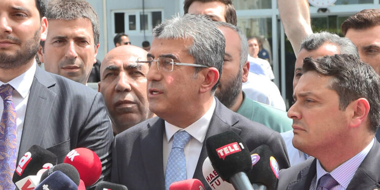 İmamoğlu'nun davasının ardından CHP'lilerden açıklama 