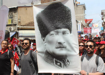 İnebolu'da, 'Atatürk ve İstiklal Yolu Yürüyüşü' başladı