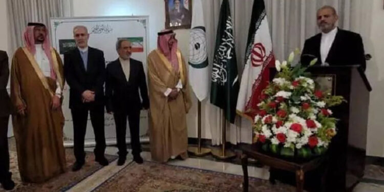 İran'ın Cidde Başkonsolosluğu törenle tekrar açıldı