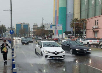 İzmir, haziran ayı yağışlarında rekora yaklaştı