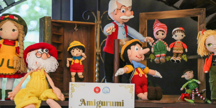 KEÇMEK yıl sonu sergisi Keçiören'de açıldı