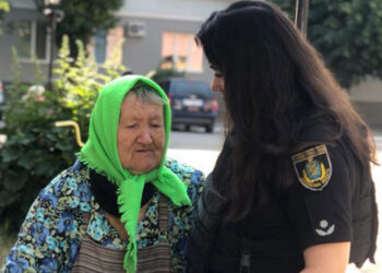 Kakhovka barajı yıkılan Herson'da tahliyeler başladı
