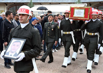 Kalp krizinden ölen uzman çavuş, defnedildi