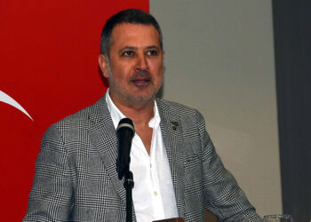Karşıyaka'da Ergüllü'den Samet Aybaba bombası