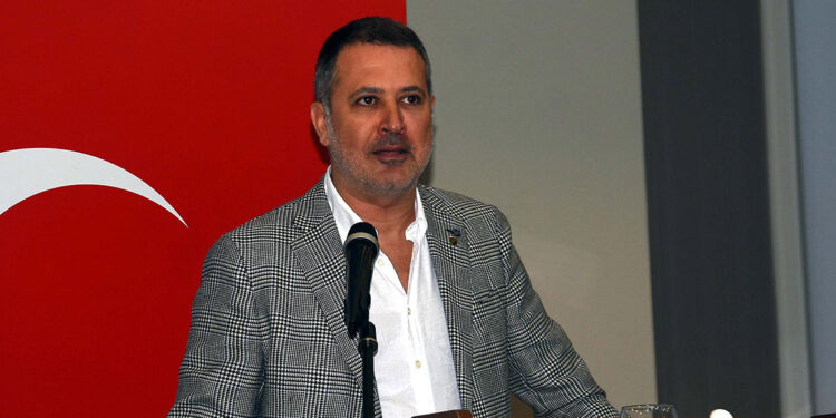 Karşıyaka'da Ergüllü'den Samet Aybaba bombası