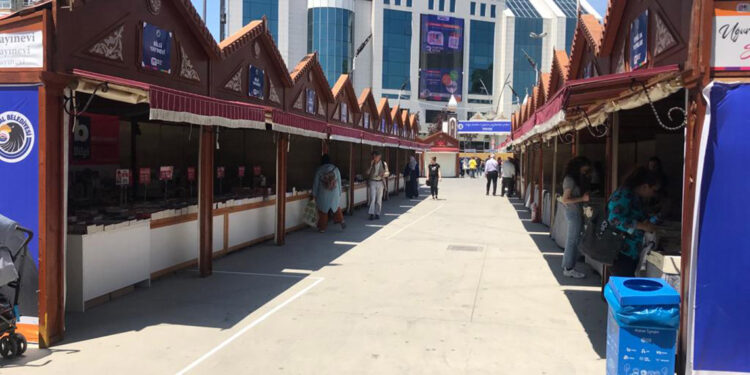 Kartal Kitap Fuarı kapılarını 3’üncü kez açtı