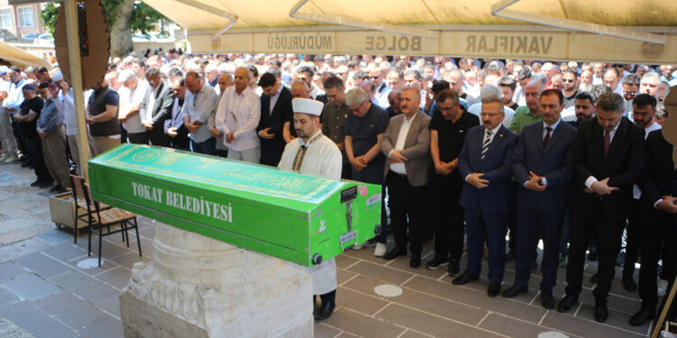 Kazada ölen YTB Personel Daire Başkanı defnedildi