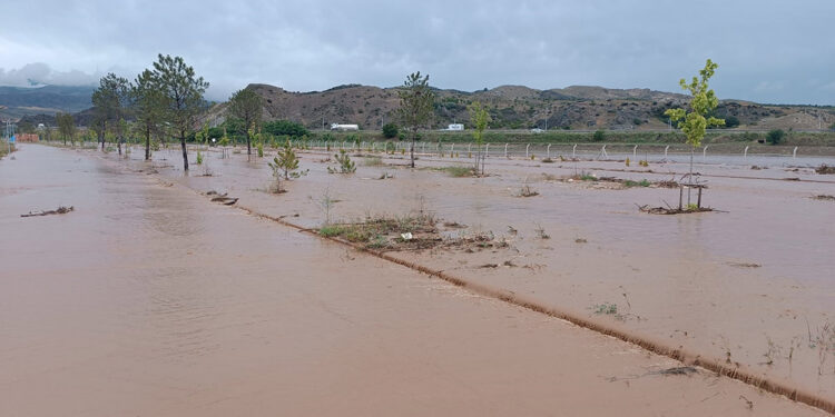 Kırıkkale'de sağanak taşkınlara neden oldu