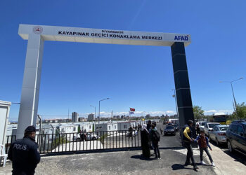 Konteyner kentte nohutlu pilav yiyen 52 kişi hastanelik oldu