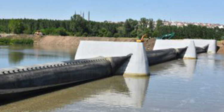 Lastik savaklı hidroelektrik santralinde sona gelindi